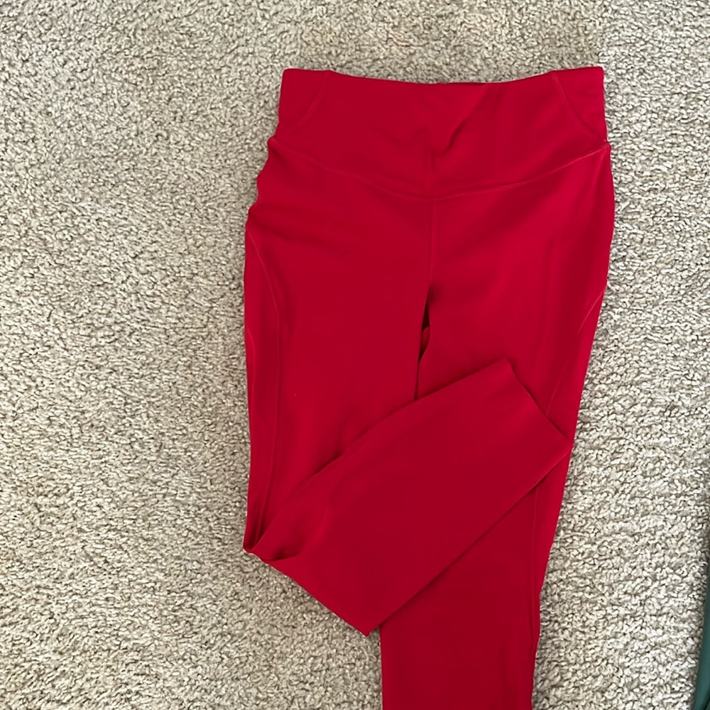 Lululemon base pace size 6, worn twice